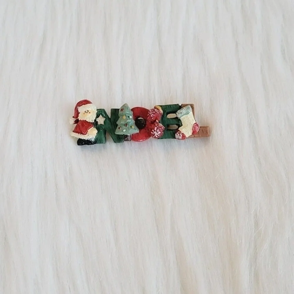 Vintage Noel Santa Claus Christmas Tree Stocking Brooch Pin 2.75